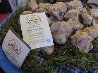 Winter (white) truffle --the more expensive one
